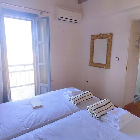 Сasa de vacaciones Cycladic Stone House With Pool & Sunset Views *