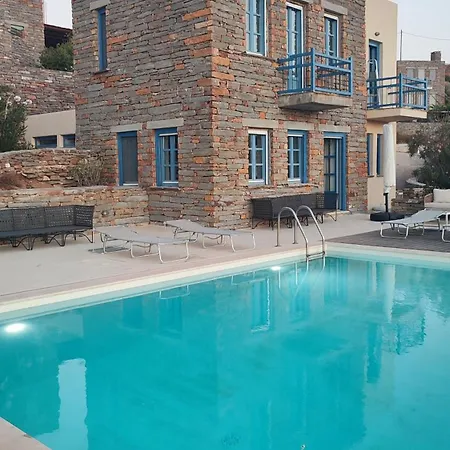 別荘 Cycladic Stone House With Pool & Sunset Views Gialiskari