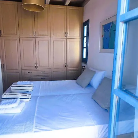 Cycladic Stone House With Pool & Sunset Views Gialiskari (Kea)